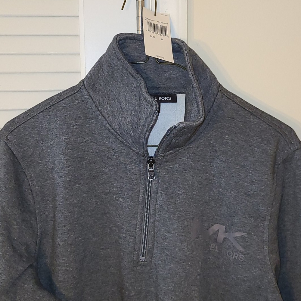 Sweatshirt - Picture 2 of 4